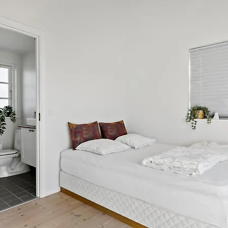 3 Bedroom Cozy In * Nysted