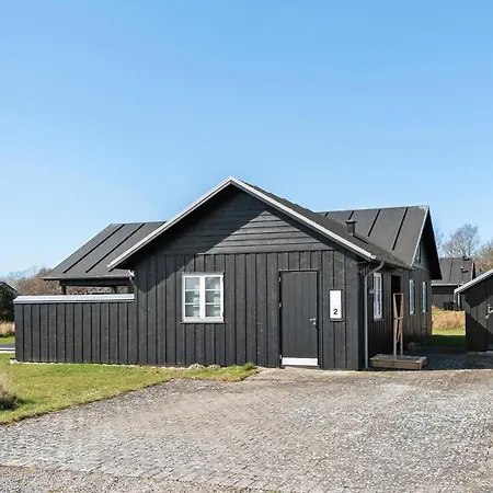 3 Bedroom Cozy In Holiday home Nysted