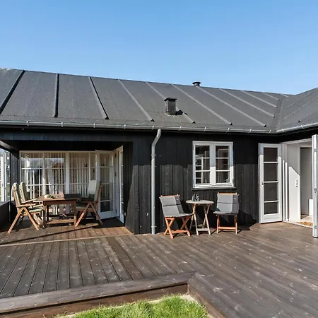 Holiday home 3 Bedroom Cozy In